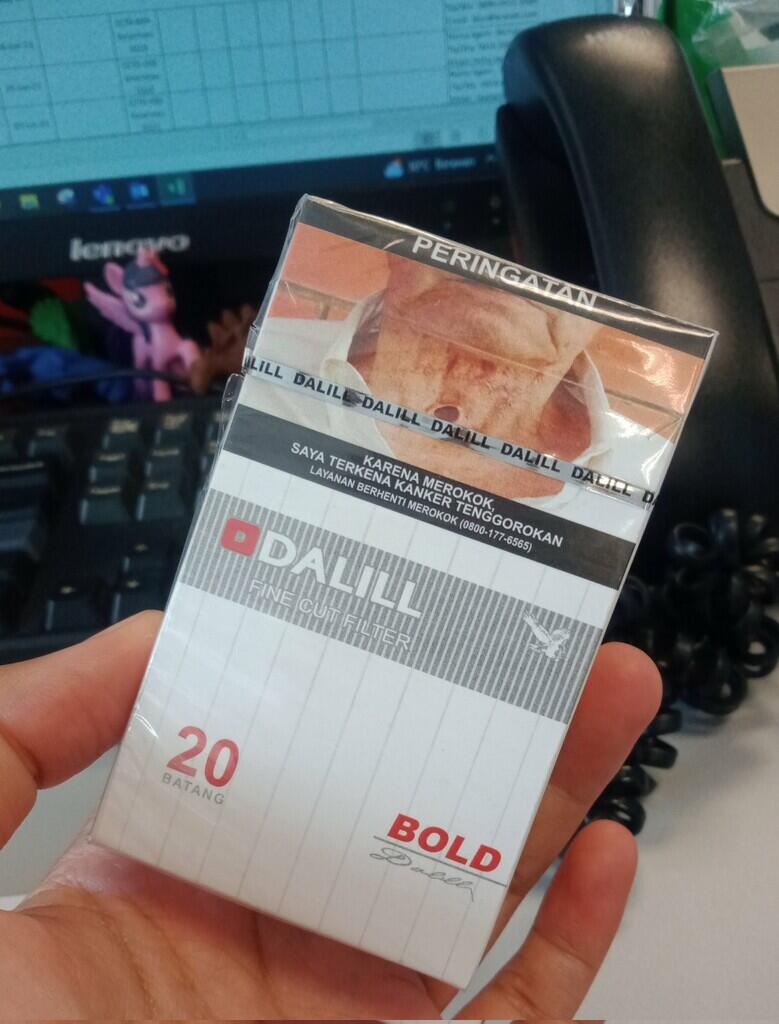 Semenjak Harga Rokok Naik, Namanya Semakin Aneh, Ada Djanda BOLD!