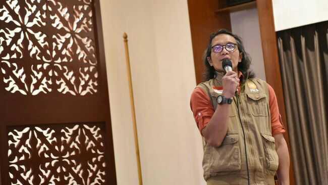 PKS Tak Permasalahkan SMS Bawaslu: Anies Juga Benar Salat Jumat di Masjid