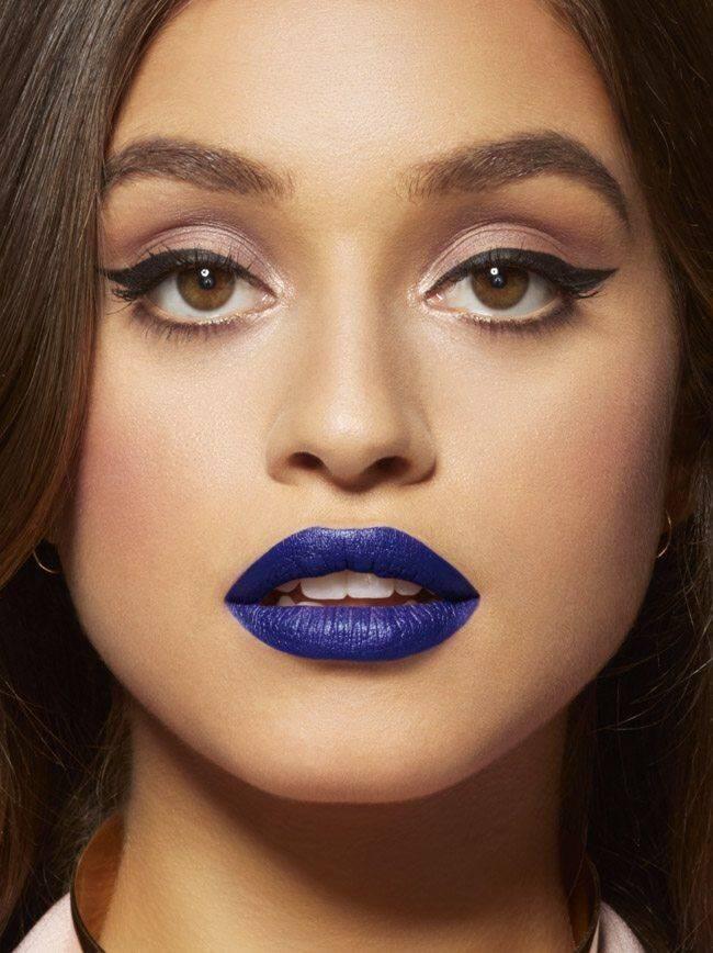 Pilihan Shades Lipstik Warna Biru Sesuai Dengan Warna Kulit Anda