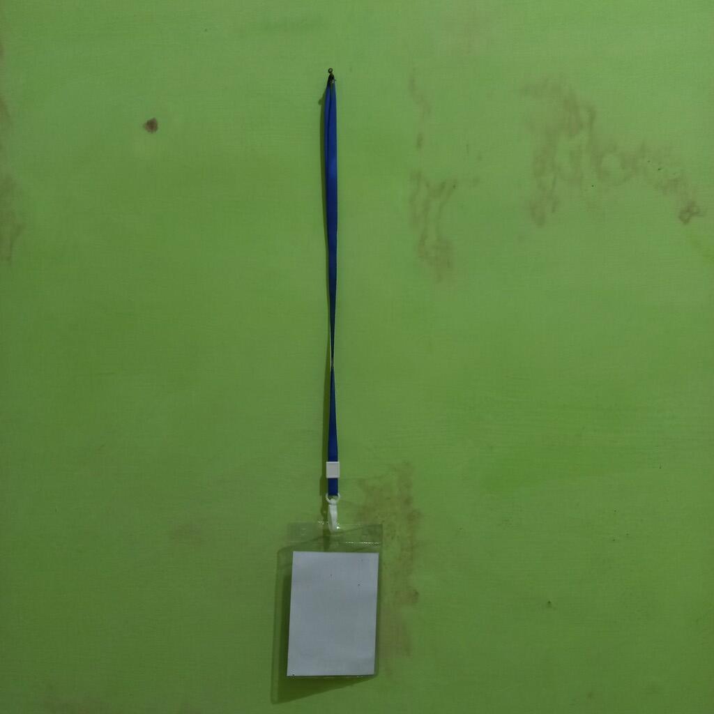 8 Barang Berwarna Biru Yang Terdapat Di Kamar Kost Gue
