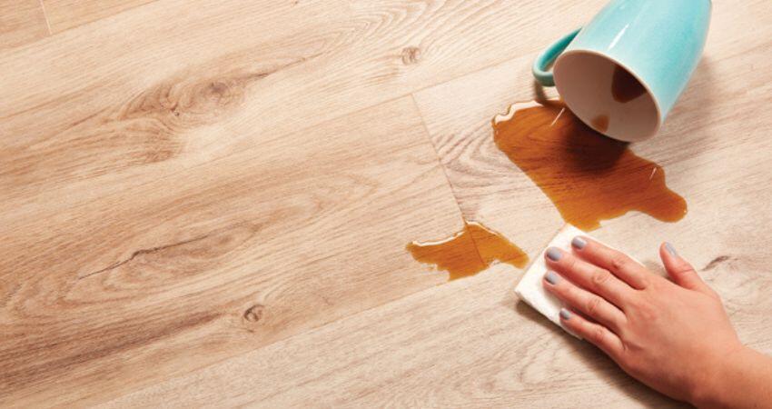 Lantai Vinyl vs Laminate, Mana Yang Cocok untuk Agan?