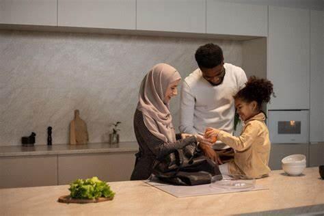 Mendidik Anak dalam Islam untuk Orang Tua Milenial