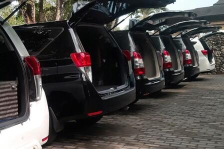 Rental Mobil Jogja Lepas Kunci dan Plus Sopir