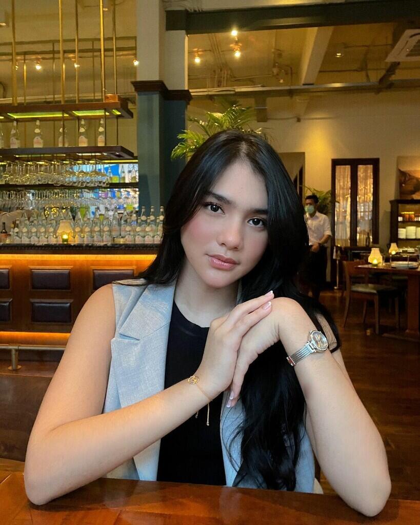 Foto Foto Davina Karamoy SiCantik Asal Jawa Barat