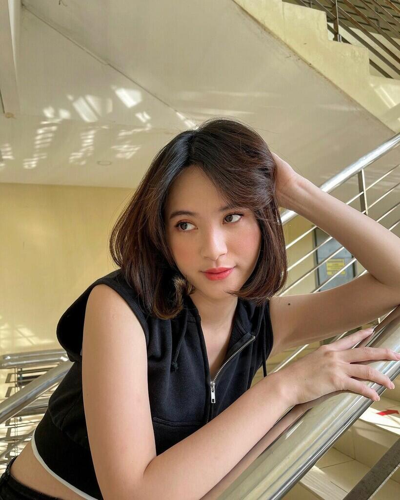 Foto Foto Vivi Novika Yang Tampil Cantik Dan Aduhai