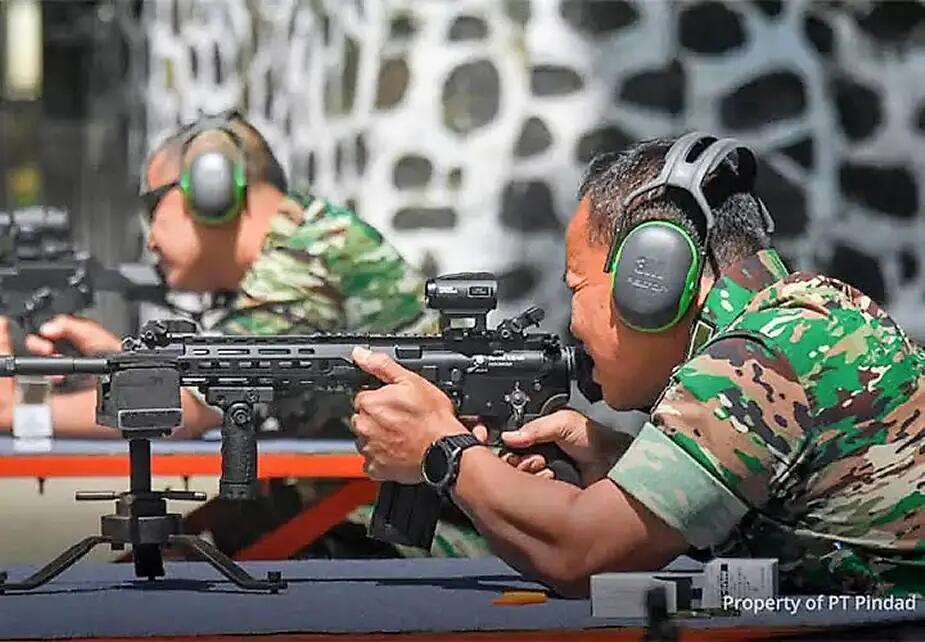 Profil AM1 - Senapan Serbu Buatan PT Pindad yang Memakai Desain dari M4