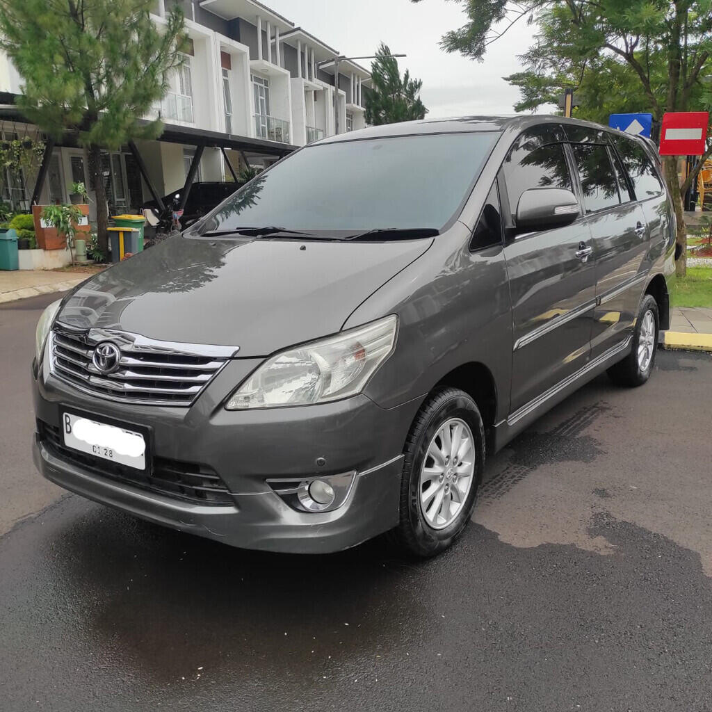 DiJual Kijang Innova V Luxury 2012 Bensin Matic Innova 2012 V Bensin Matic