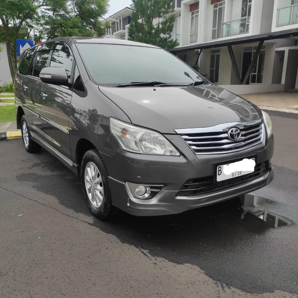 DiJual Kijang Innova V Luxury 2012 Bensin Matic Innova 2012 V Bensin Matic