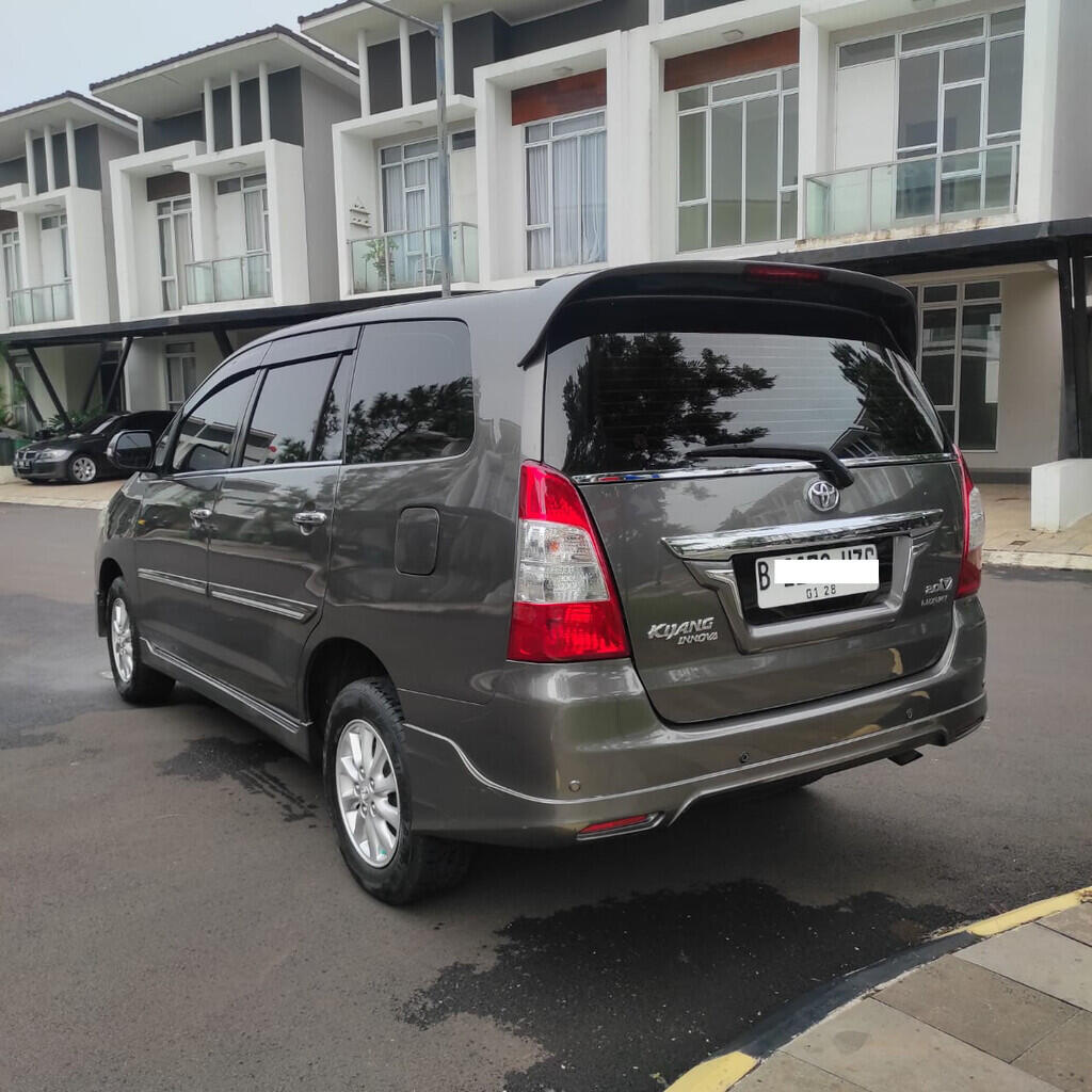 DiJual Kijang Innova V Luxury 2012 Bensin Matic Innova 2012 V Bensin Matic