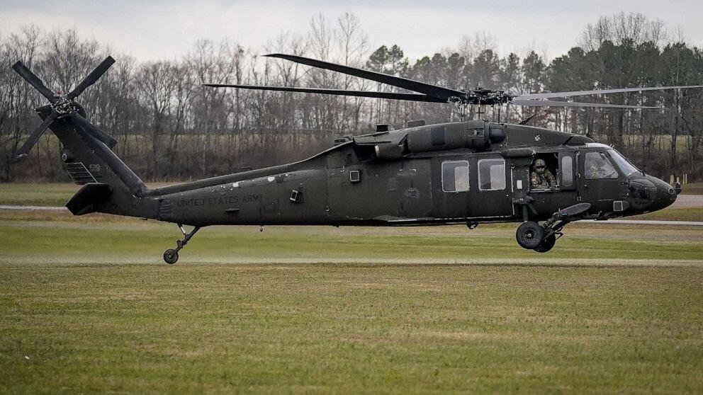 Dua Helikopter Black Hawk US Army Tabrakan di Udara, 9 Orang Meninggal Dunia