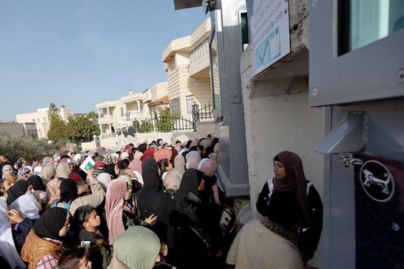 Polisi Israel Serbu Masjid Al-Aqsa, 200 Warga Palestina Ditangkap