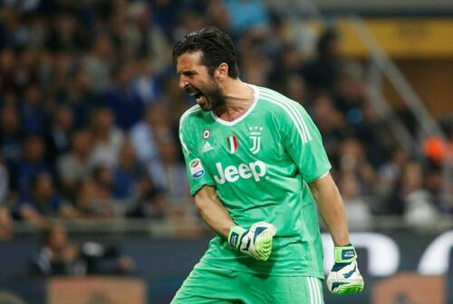 Gianluigi Buffon Kiper Terbaik Abad 20 dan 21 Pernah Antar Juventus Scudetto Serie B!