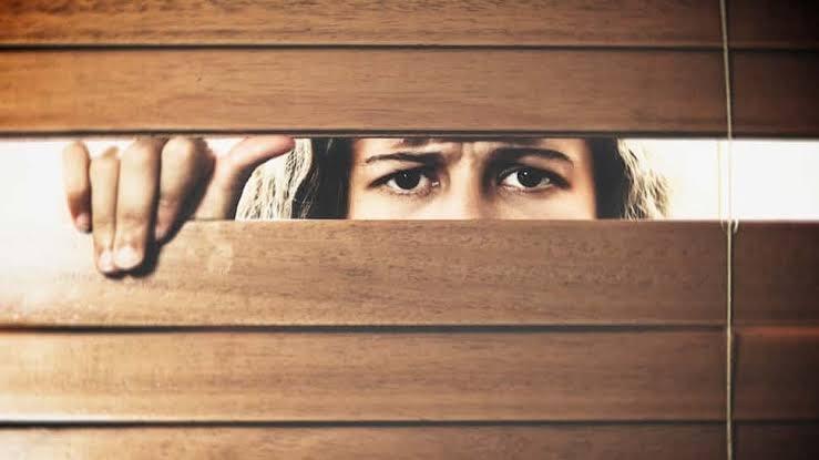 Terlalu Mencurigai Pasangan, Apa Itu Paranoia dalam Hubungan dan 9 Cara Mencegahnya