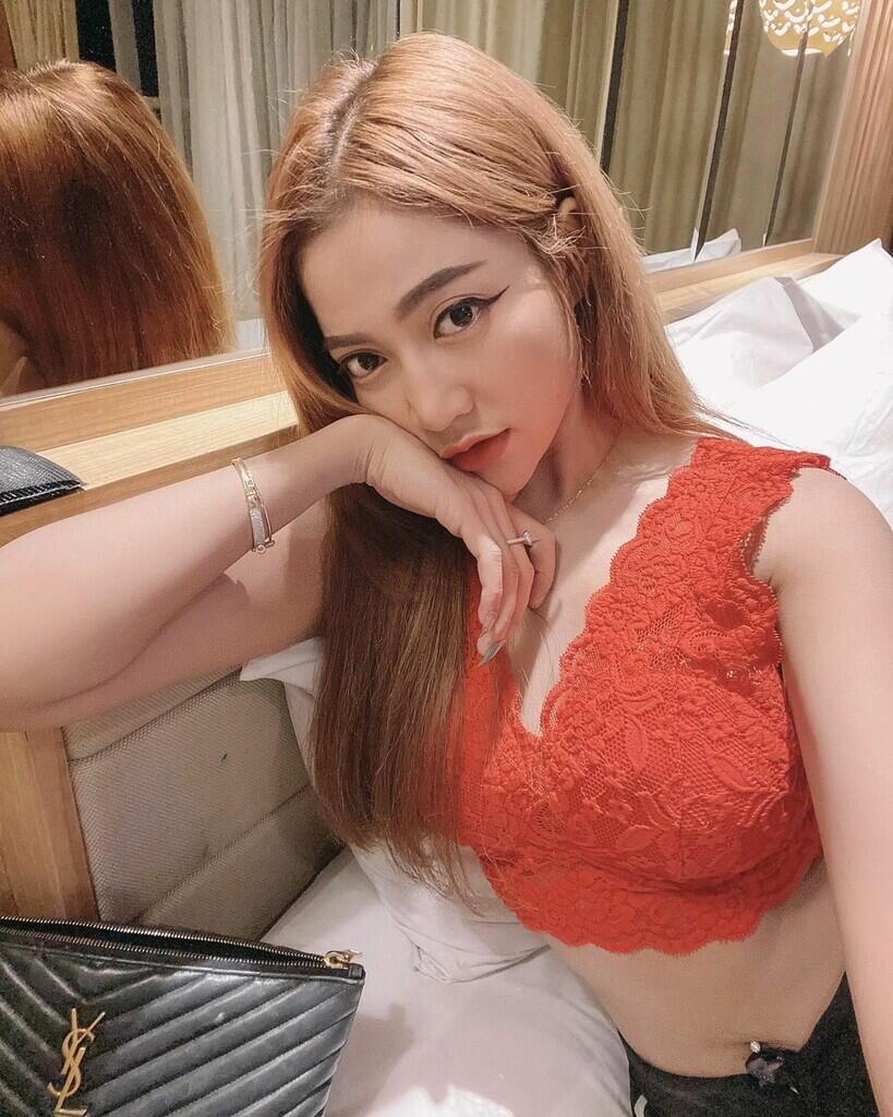 Foto Foto Monica Indah Yang Tampil Cantik Dan Aduhai