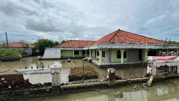 Dear Pak Jokowi, Sekolah di Bekasi Ini 12 Tahun Tak Bisa Upacara Bendera