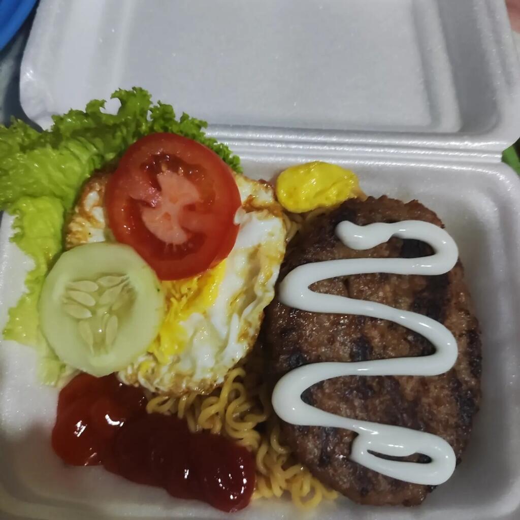 Starry Burger Yogyakarta, Burger Murah dan Enak. Harga Terjangkau di bawah Rp. 20.000