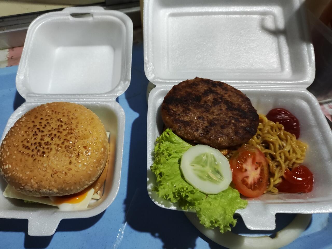 Starry Burger Yogyakarta, Burger Murah dan Enak. Harga Terjangkau di bawah Rp. 20.000