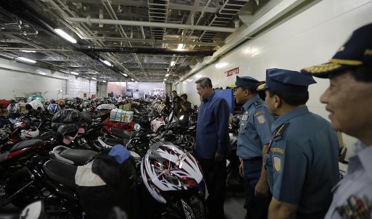 Memakai KRI Banjarmasin 592, TNI AL Gelar Program Mudik Gratis Naik Kapal Perang