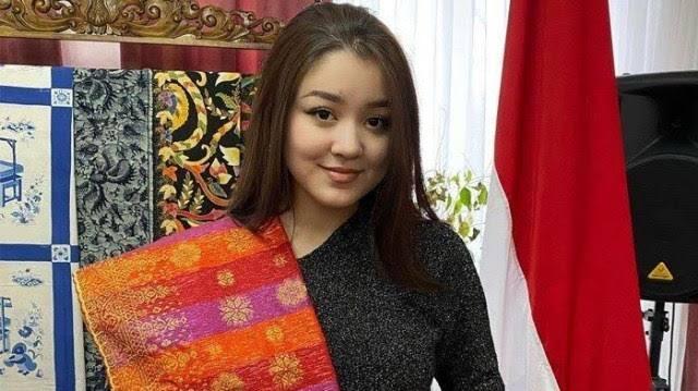 Dayana Teman Fiki Naki, Membongkar Aib Netizen Indonesia