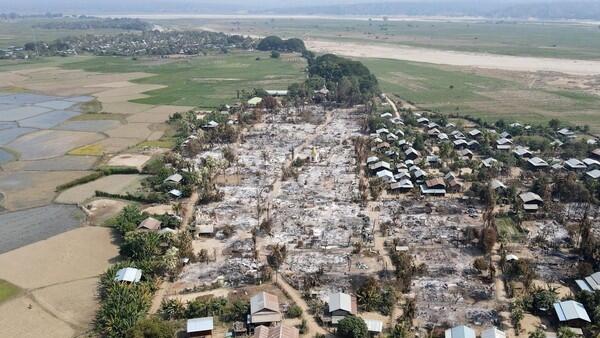 Serangan Udara Semena-mena Junta Myanmar Tewaskan Puluhan Warga