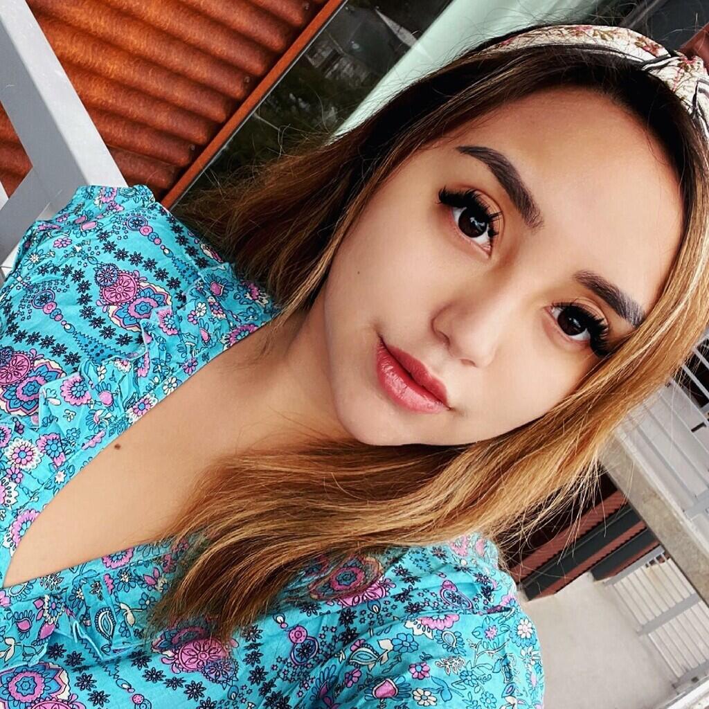Siapa Yang Gak Kenal Salmafina Sunan Wanita Cantik Yang Selalu Jadi Perhatian