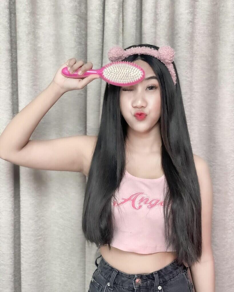 Foto Foto Kasivianti Yang Tampil Cantik Dan Aduhai