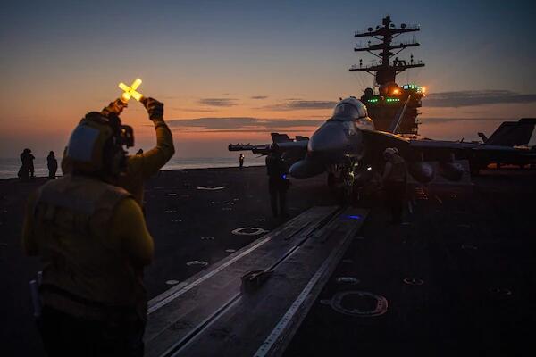 Farewell! US Navy Berencana Untuk Menyingkirkan Kapal Induk USS Nimitz