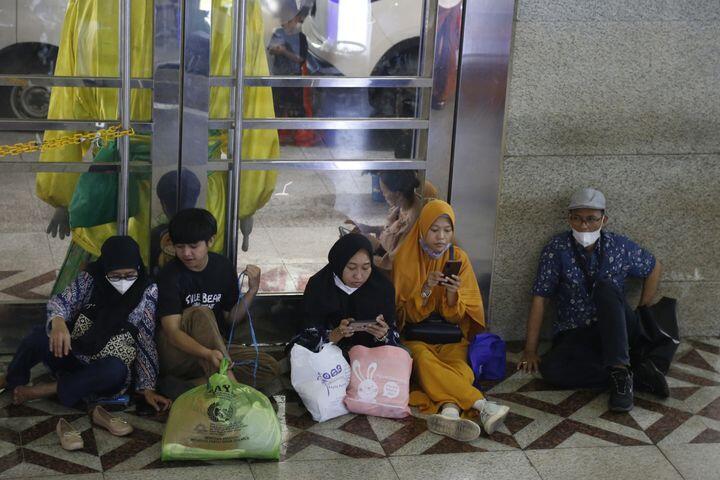 Setelah Dua Kali Lebaran Sepi, Pedagang Tanah Abang Kali Ini Ramai Pembeli