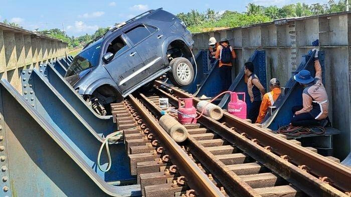 Kronologi Warga Jambi Hendak Mudik ke Purworejo Dibelokkan ke Rel KA, Sopir: Biar