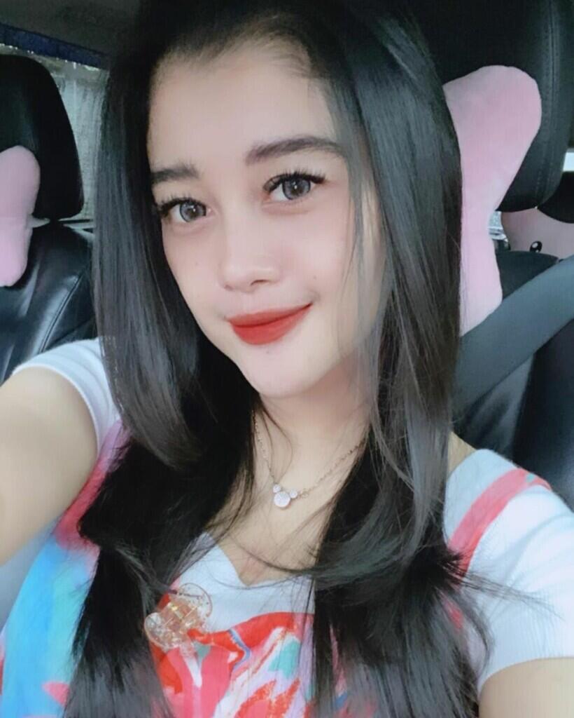 Artis Cantik Vivi Artika Yang Membuat Netizen Sulit Move On Kaskus