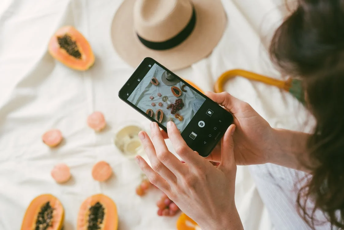 Cara Membuat Foto Produk yang Menarik di Shopee: Teknik Fotografi untuk Pemula