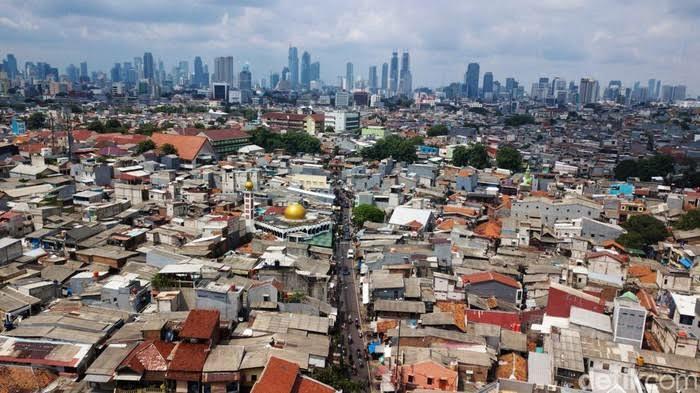 5 Pemukiman Paling Padat Penduduk di Jakarta! Daerahmu Termasuk?