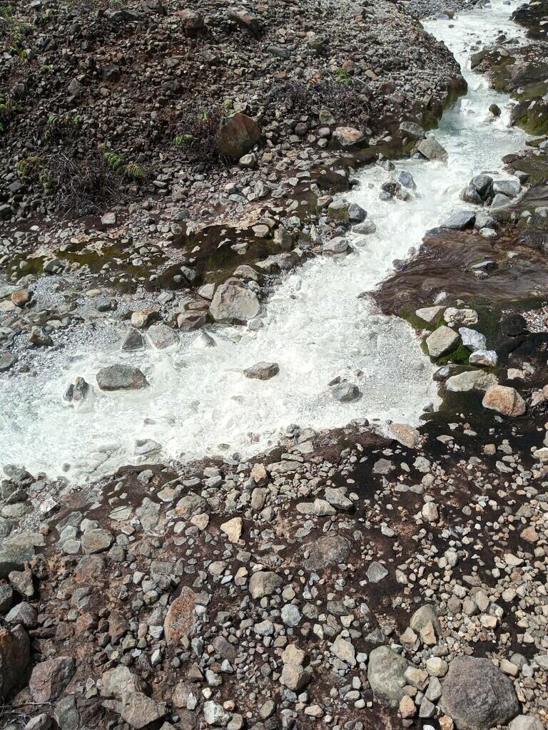 Gokilnya Jalur Menuju Kawah Gunung Papandayan