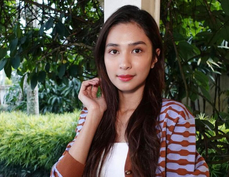 Profil Mikha Tambayong Sang Pemeran Wulan Dalam Serial Web Teluh Darah