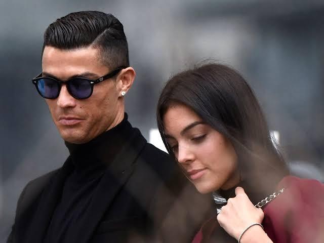 Di Isukan Putus, Ronaldo Terlihat Mesra Dengan Georgina Rodriguez! Cinta Mati CR7