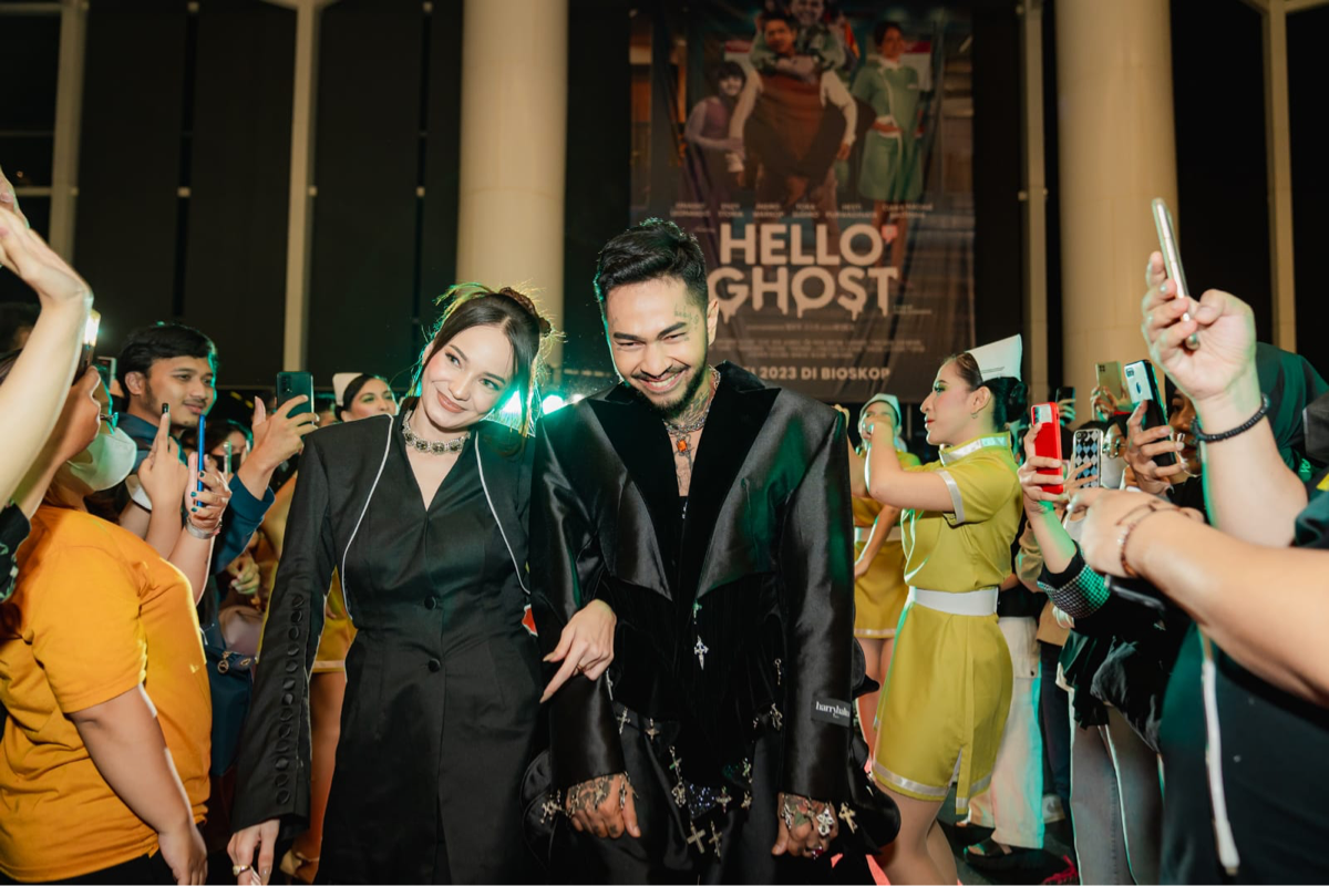 Film &quot;Hello Ghost&quot; Dapat Banyak Pujian saat Gala Premiere. Cuss Nonton!