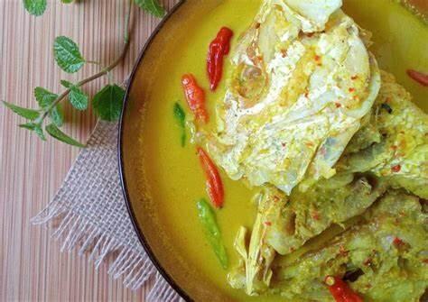Gulai Kepala Ikan Kakap | Makanan Tradisional Indonesia yang Lezat dan Bergizi