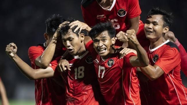 Drama Kemenangan Sepakbola Indonesia Melawan Thailand, Banjir Kartu Merah!