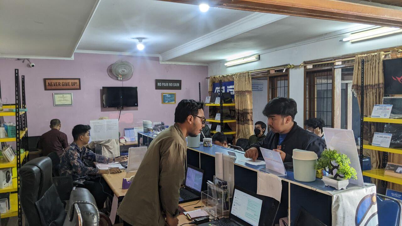 Service Laptop di Bandung Bisa Ganti Baterai