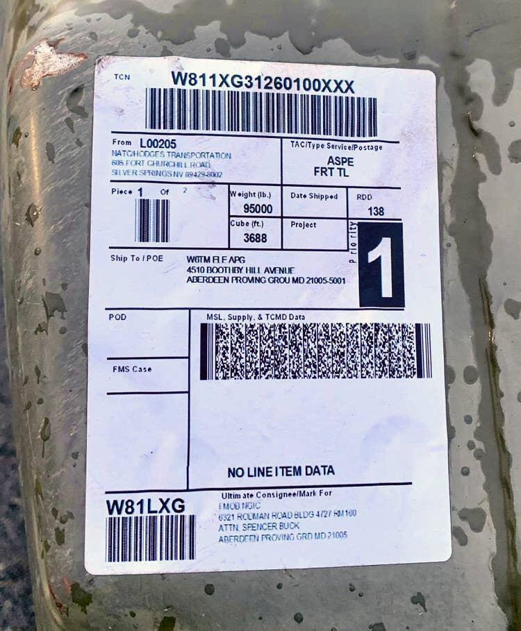 Tank T-72 Terlihat di Pom Bensin Amerika, Mau Dibawa Kemana ?