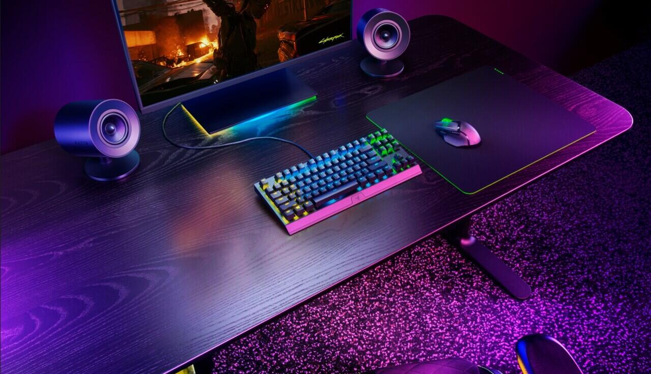 Pengalaman Audio Kuat: Razer Lini Nommo V2, Speaker Gaming PC Terbaik