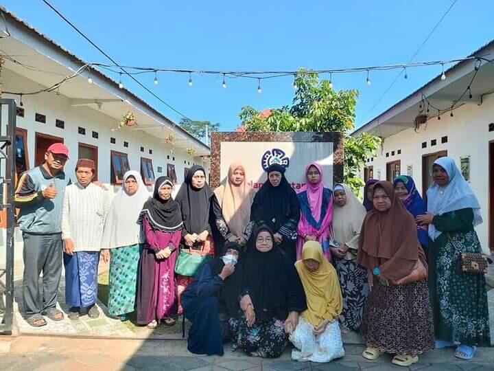 MBAH NYAI MUD PPAI KETAPANG SOWAN GRIYA LANSIA