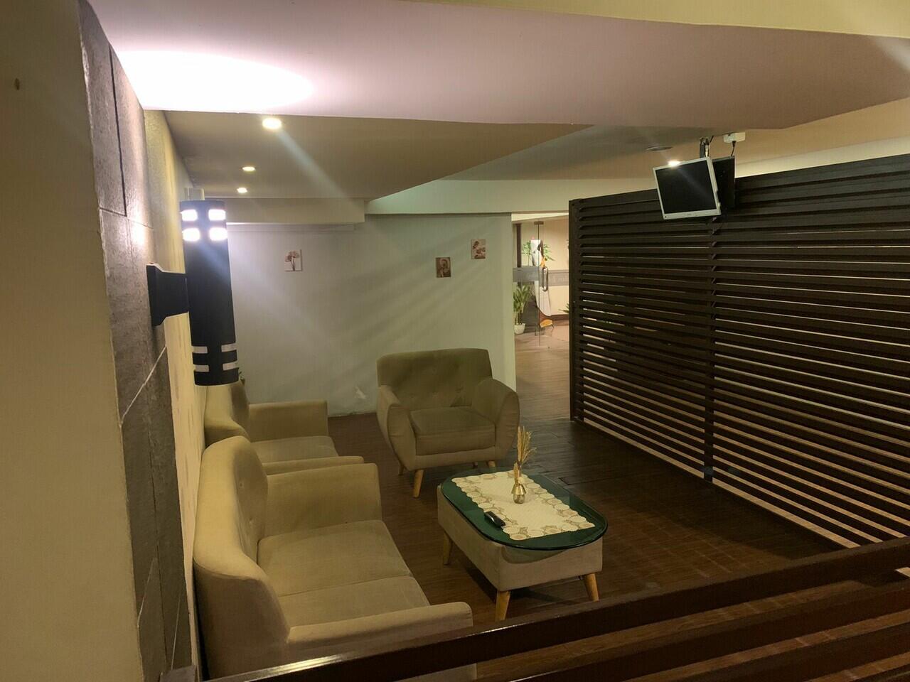 Baheera Spa Aston Tropicana