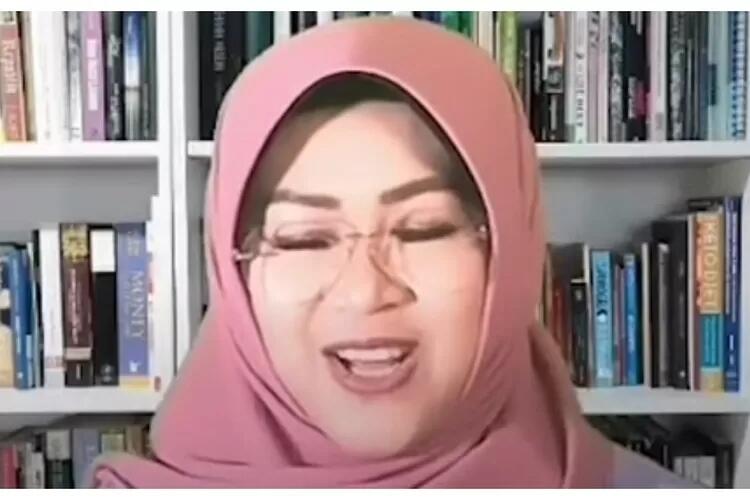 Menyesal Pernah Pilih Capres Ndeso dan Kurus Kering, dr.Tifa Mantap Dukung Sosok Ini