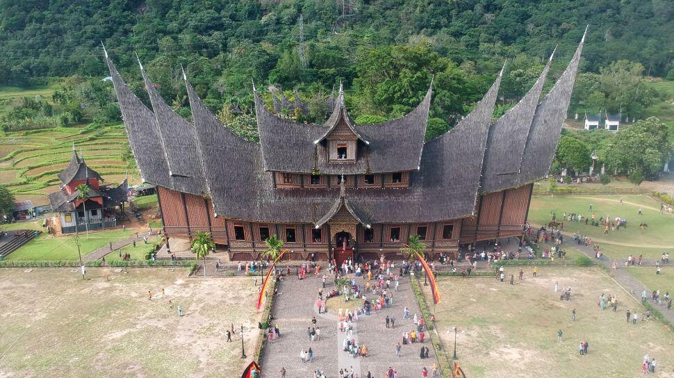 Istana Pagaruyuang: Gemilangnya Warisan Minangkabau yang Menggetarkan Jiwa