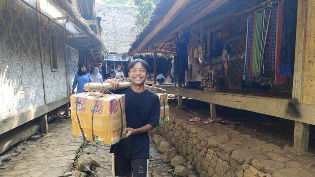 Apakah Gansist Pecinta Durian dan Petualang, Di Baduy Sekarang Lagi Musimnya Lho!
