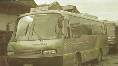 Bus Moncong Imut Penuh Nostalgia yang Ikonik, Pernah Alami Naik Bus ini Gansist?