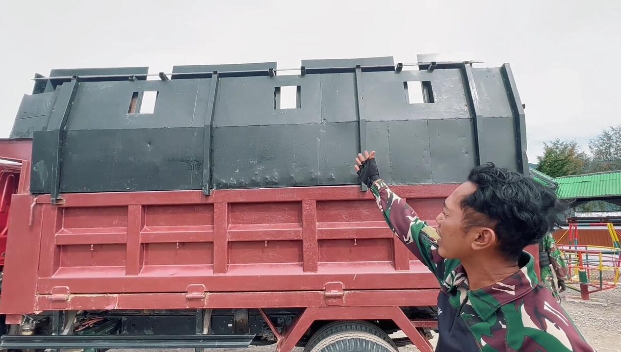 Dump Truck Semakin Jadi Andalan, Yonif 305 Pakai Toyota Dyna Lapis Baja di Papua