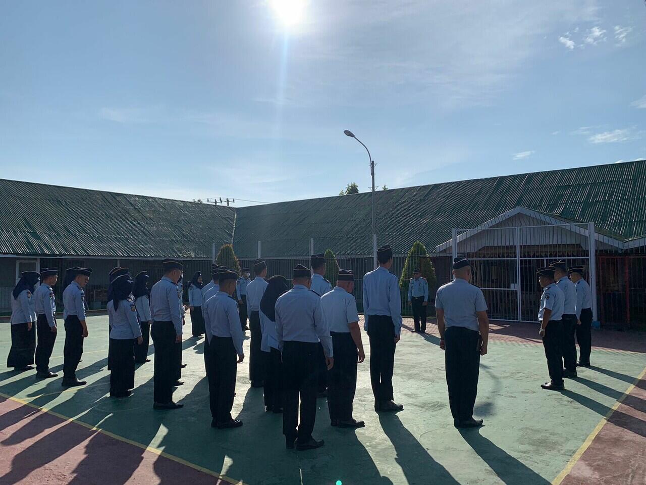 Rutan Majene Gelar Apel Pagi Rutin Pegawai, Karutan Bertindak Sebagai Pembina