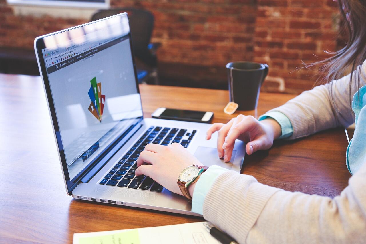 Rahasia Sukses Jual Produk Virtual
